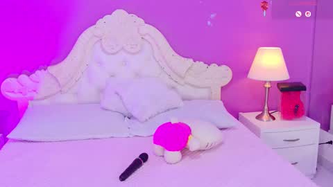 samantakane online show from February 11, 2026, 4:28 am