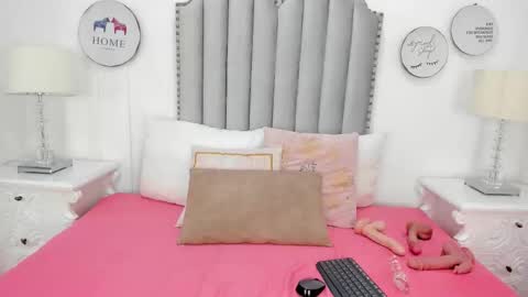 Samanta online show from November 25, 2025, 8:09 pm