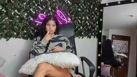 samantaortiz_ online show from January 15, 2026, 7:17 pm