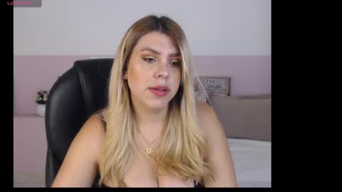 Samanta Wells online show from October 9, 2025, 7:12 pm