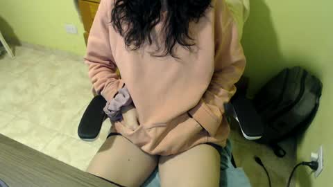 Snapshot of samantha_699 chatting on July 13, 2026, 12:08 pm samantha_699 online show from July 13, 2026, 12:08 pm
