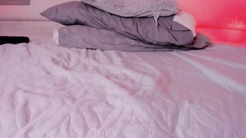 Samantha Beckham online show from February 14, 2025, 5:36 pm