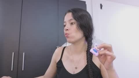 samantha_blow online show from May 20, 2026, 3:24 am