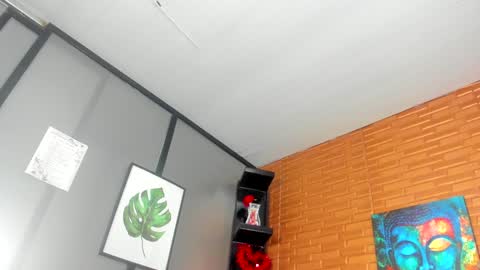 samantha_milfs online show from January 17, 2025, 1:03 pm