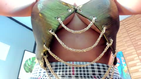 samantha_milfs online show from January 29, 2025, 11:09 am