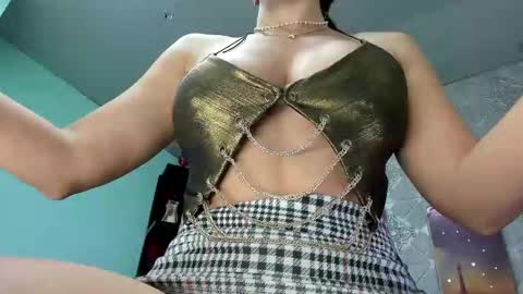 samantha_milfs online show from February 14, 2025, 11:21 am