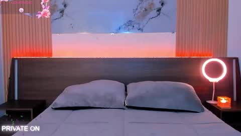 samantha_moons online show from April 18, 2026, 12:58 am