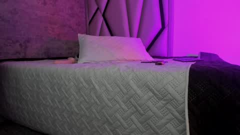 Snapshot of samantha_scottt chatting on October 18, 2025, 9:10 am samantha_scottt online show from October 18, 2025, 9:10 am