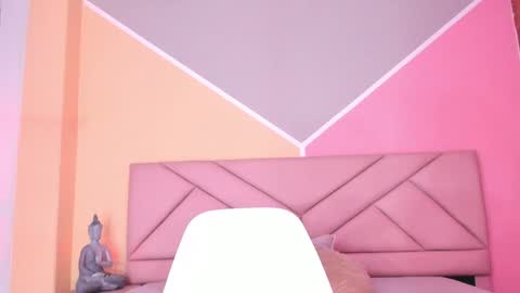 Snapshot of samantha_stan chatting on December 18, 2024, 6:57 pm Sami online show from December 18, 2024, 6:57 pm