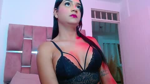 Salome Vargas online show from April 2, 2026, 3:26 am