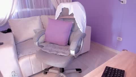 samantha_thompsoon online show from March 26, 2026, 9:53 pm