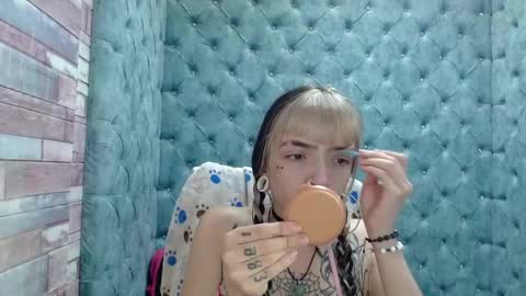 Snapshot of samanthaa_smitth chatting on October 2, 2025, 3:35 am Samantha Smitth online show from October 2, 2025, 3:35 am