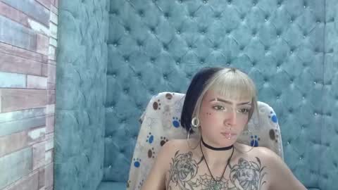 Snapshot of samanthaa_smitth chatting on October 9, 2025, 3:48 am Samantha Smitth online show from October 9, 2025, 3:48 am
