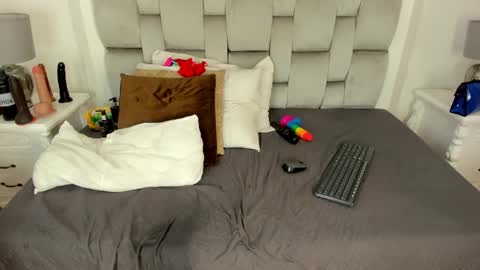 Snapshot of samanthabrown69 chatting on January 8, 2025, 6:31 am Samantha online show from January 8, 2025, 6:31 am
