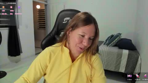 Samantha samy online show from December 23, 2025, 2:20 am