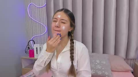 Alejandra  online show from January 7, 2026, 11:56 am