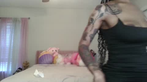 samanthaporsha online show from November 14, 2025, 8:51 pm