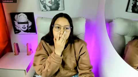 Samantha online show from April 11, 2026, 3:05 pm