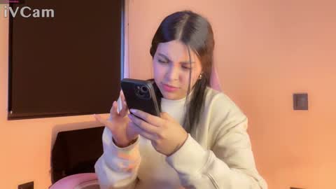 Snapshot of samara_lam chatting on February 1, 2025, 10:13 pm Sammy online show from February 1, 2025, 10:13 pm