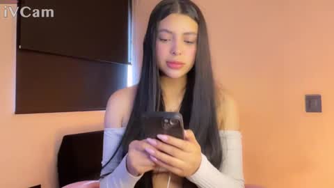 Snapshot of samara_lam chatting on February 5, 2025, 7:10 pm Sammy online show from February 5, 2025, 7:10 pm