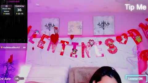 -- -- online show from February 23, 2025, 5:50 pm