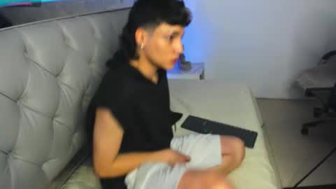 Sam online show from September 21, 2025, 2:13 am