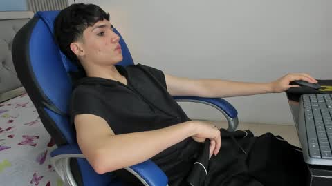 Sam online show from April 20, 2026, 9:38 pm