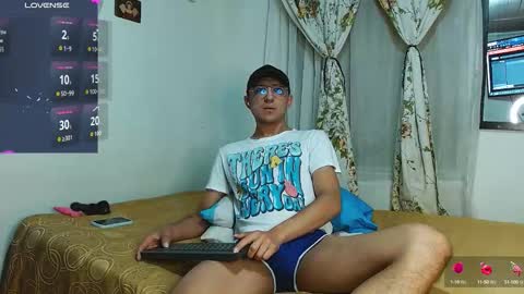 Snapshot of samfox_ chatting on September 17, 2025, 11:01 am SAM online show from September 17, 2025, 11:01 am