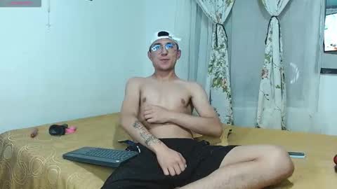 Snapshot of samfox_ chatting on September 19, 2025, 6:15 am SAM online show from September 19, 2025, 6:15 am