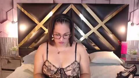 Snapshot of samira_lennox chatting on July 24, 2026, 9:13 pm SAMIRA online show from July 24, 2026, 9:13 pm