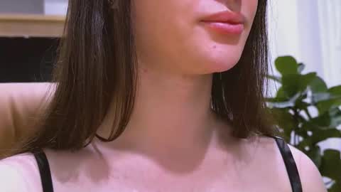 Snapshot of samiranovinha chatting on February 19, 2026, 10:39 pm Samira novinha online show from February 19, 2026, 10:39 pm