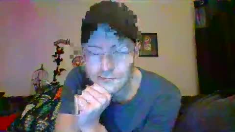 Snapshot of samlatty007 chatting on January 2, 2025, 8:13 pm sexy lad looking for fun online show from January 2, 2025, 8:13 pm