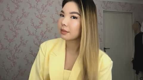 Elina online show from February 24, 2026, 9:18 am