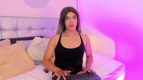 Axel online show from February 18, 2025, 11:19 pm