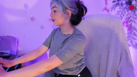   online show from March 3, 2025, 12:59 am