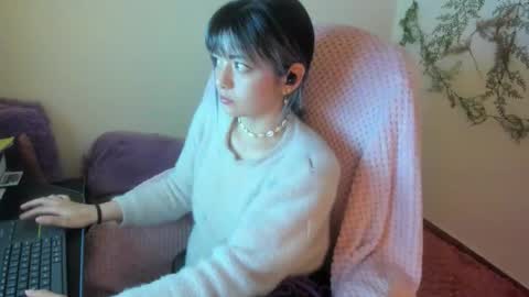   online show from September 30, 2025, 9:14 am