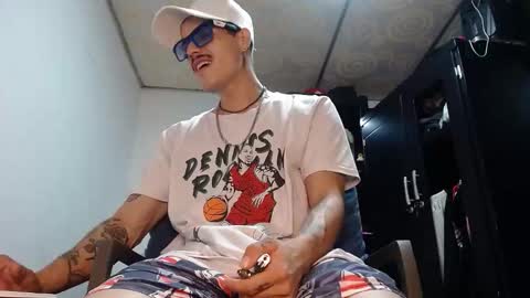 Snapshot of sammytop22 chatting on October 6, 2025, 10:51 pm sammy model independiente online show from October 6, 2025, 10:51 pm