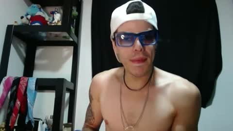 Snapshot of sammytop22 chatting on October 19, 2025, 11:49 pm sammy model independiente online show from October 19, 2025, 11:49 pm