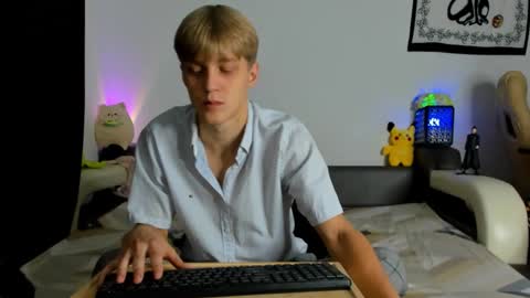 Snapshot of samuel_clark chatting on September 22, 2025, 5:42 am Sam online show from September 22, 2025, 5:42 am