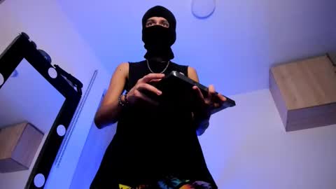   online show from September 26, 2025, 6:17 am