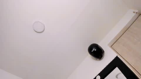   online show from March 15, 2026, 10:21 am