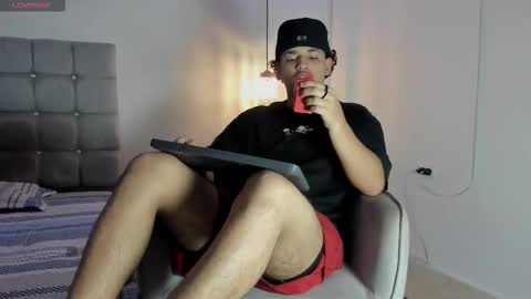 samxx_muscle online show from October 1, 2025, 3:07 pm