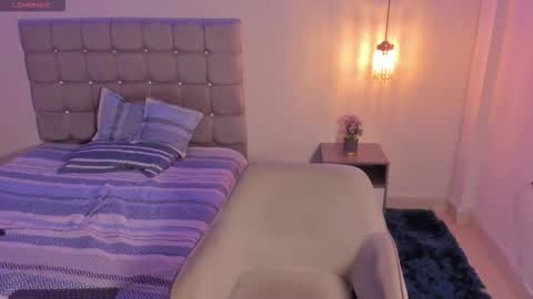 samxx_muscle online show from October 23, 2025, 2:05 pm