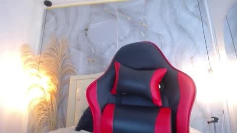 S A M A N T H A  online show from March 4, 2026, 4:57 pm