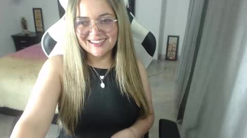 samy_vsn online show from January 30, 2025, 12:39 am