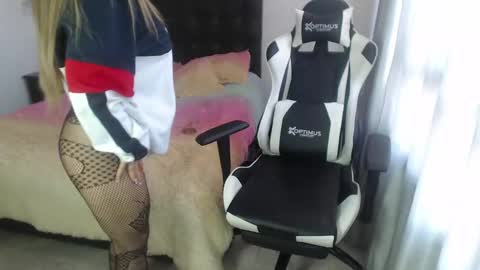 samy_vsn online show from January 30, 2025, 5:28 pm