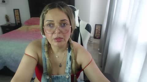 samy_vsn online show from February 8, 2025, 6:01 pm