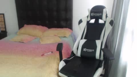 samy_vsn online show from February 18, 2025, 5:21 pm