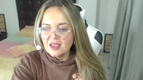 samy_vsn online show from February 19, 2025, 1:40 am