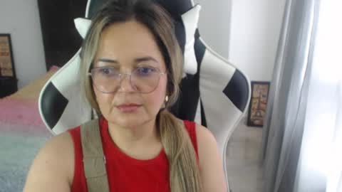 samy_vsn online show from February 19, 2025, 5:27 pm